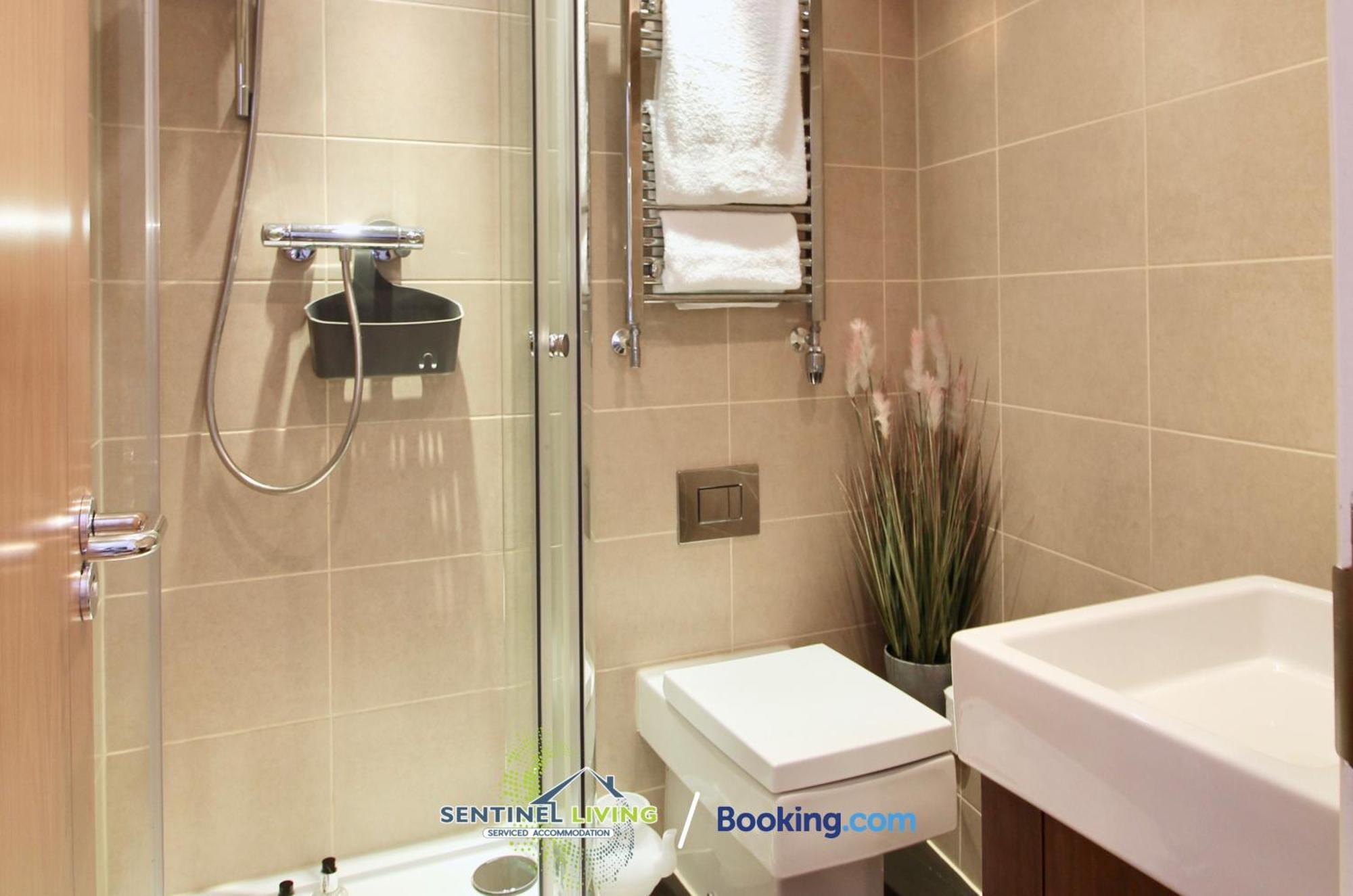 Apartamento Windsor Flat 2 Bed By Sentinel Living With Free Wifi And Parking Exterior foto